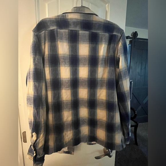 Heavyweight Flannel Shacket - BlueDepths/Oatmeal, size Medium - Picture 3 of 10